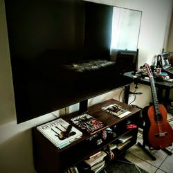 SAMSUNG 65-Inch 4K UHD (Like new!) + TV Stand with Mount+ ASURION 1-year-and-a-half TV protection plan