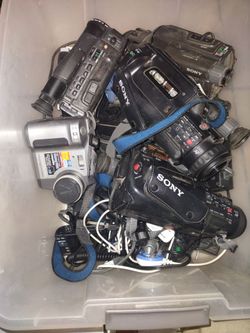 Bulk Lot of Vintage Sony Camcorders & Digital Mavica Camera + Cables / Untested As-Is