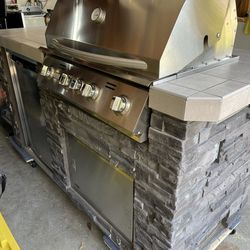 Bull Power Q 31” BBQ Island
