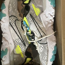 Nike React Vision “WorldWide”