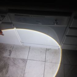 Hotpoint Dishwasher 