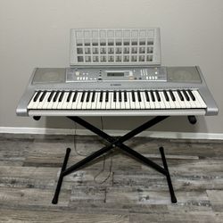 Yamaha Keyboard 