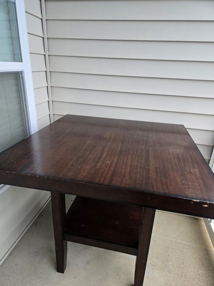 Kitchen Table and Chairs