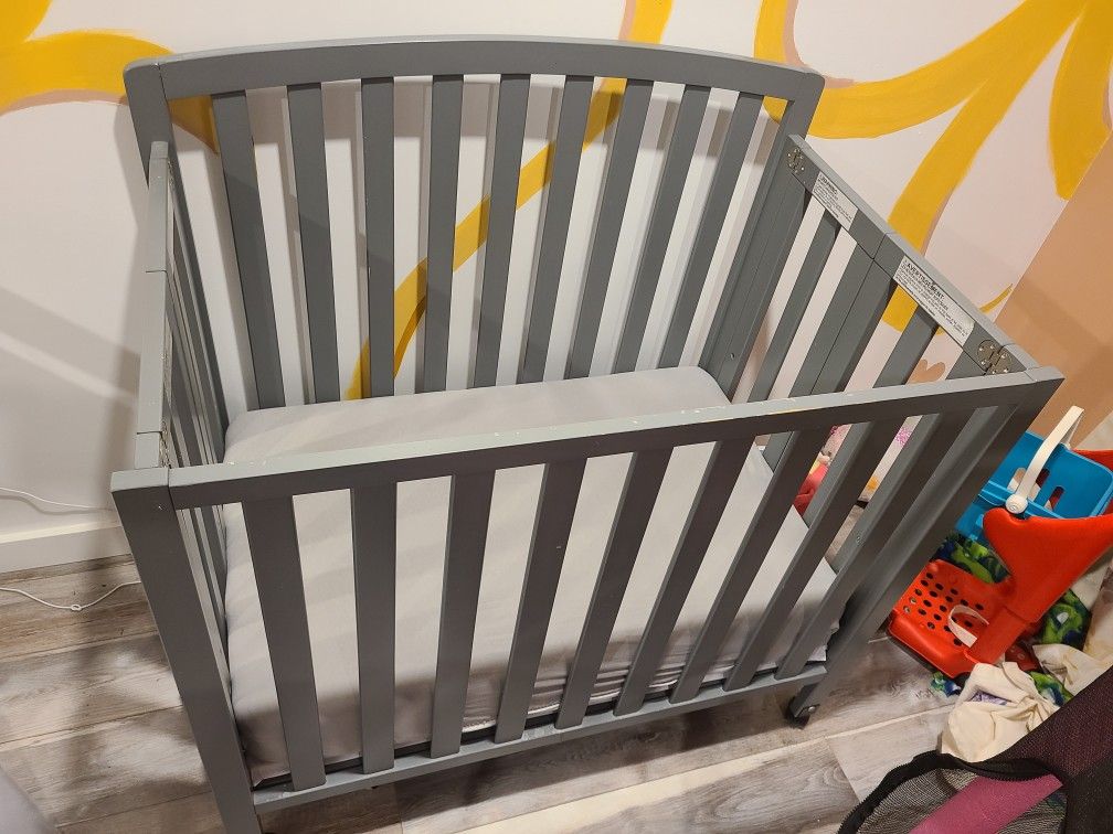 Gently Used Small Crib 