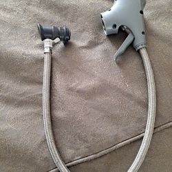 AC Por refrigerant hose meter