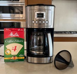 Cuisinart 14-Cup Programmable Coffeemaker (DCC-3200) – Great Condition!