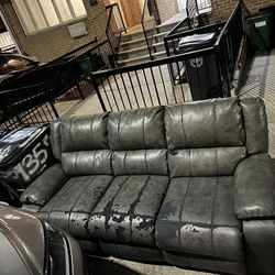 Super Comfortable Reclining  Leather Sofa!!