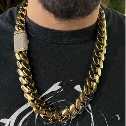 Heavy Gold Cuban Link Chain
