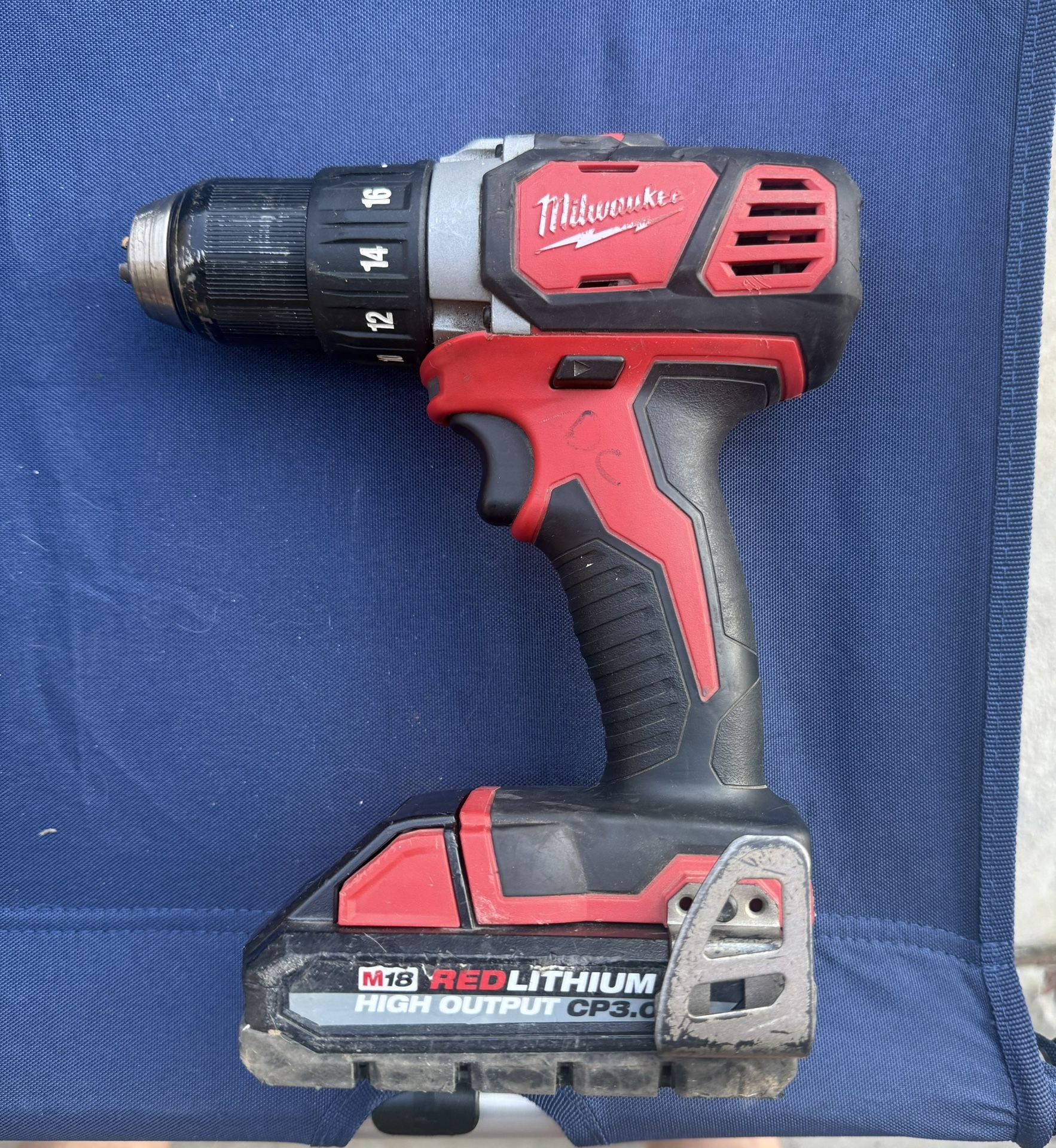 Milwaukee M18 Cordless Drill/Driver w/ HIGH OUTPUT CP3.0 Battery – Works Great