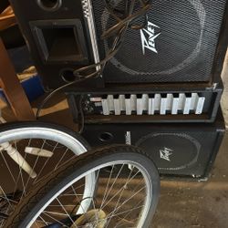 One Pair Of Peavy Speakers 112HC