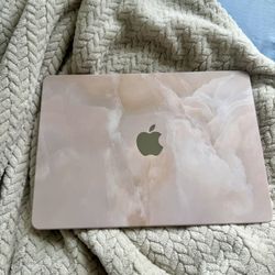 Apple MacBook Air 13 Inc. M3. 24GB Memory. 512GB Storage with Apple Care 3 Years