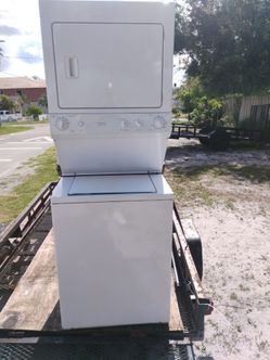 GE Stacked Washer Dryer Unit