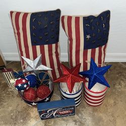 Patriotic Decorations Lot