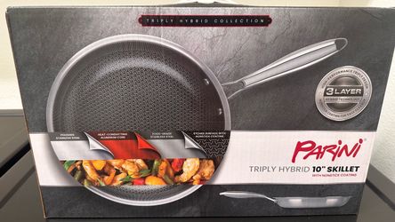 Set of 2  NEW 10 inch Skillets