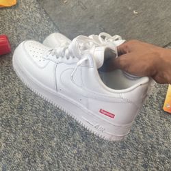 SUPREME AIRFORCE Men Size 9
