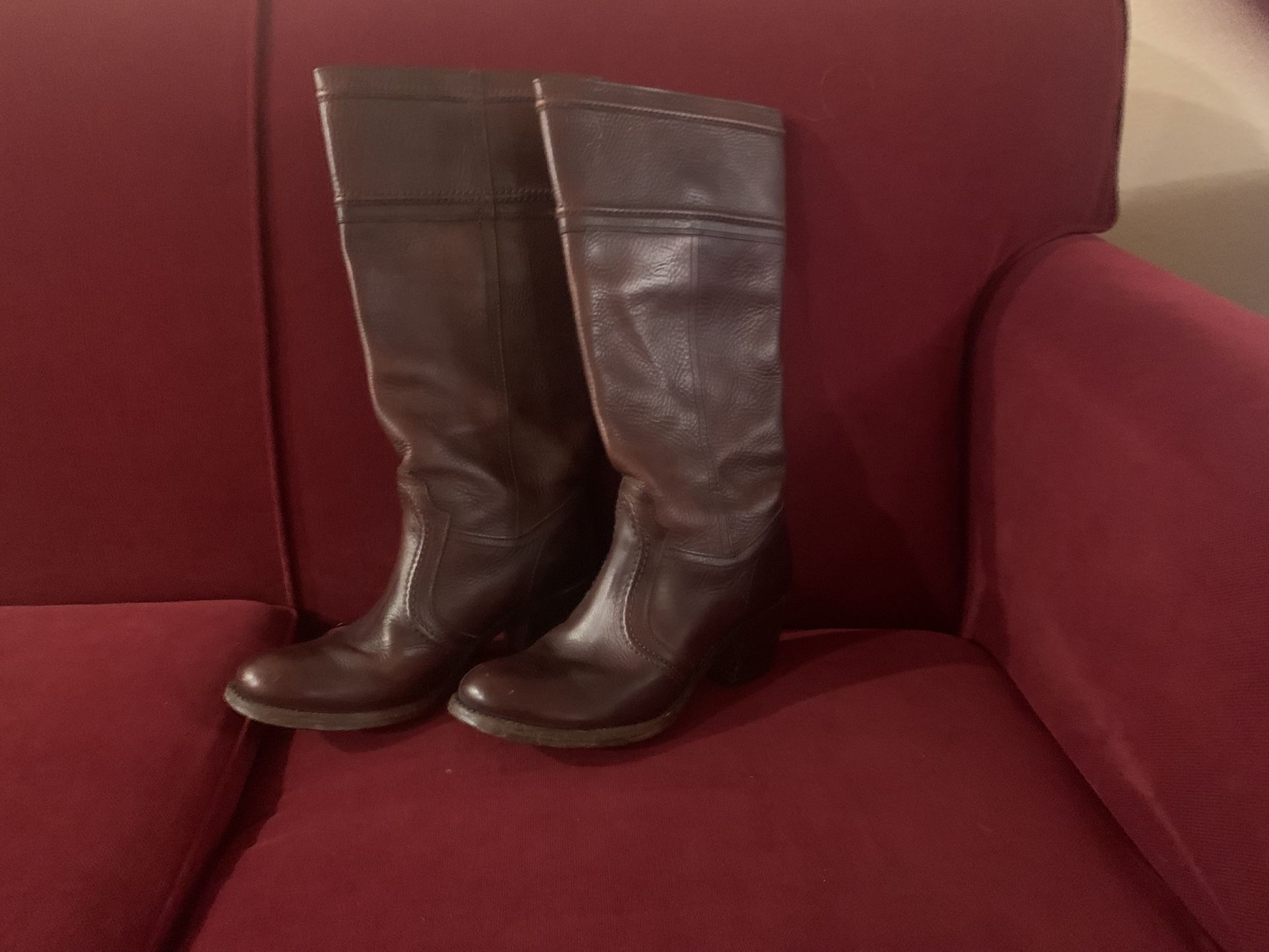 Frye Campus Boot / Women’s Size 9