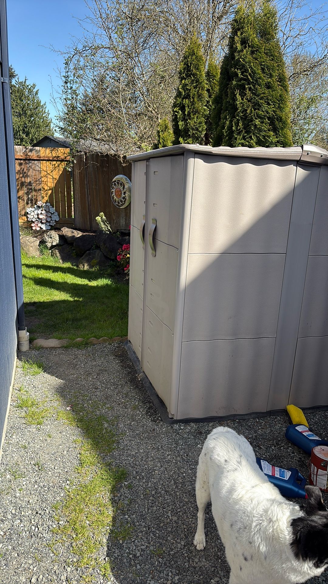 6 x 6 Rubbermaid storage shed