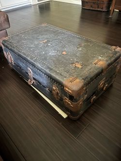 Vintage steamer trunk