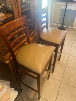 2 bar chairs