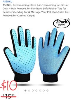Pet grooming gloves