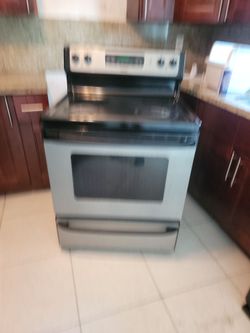 Hotpoint stove