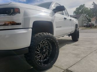 Leveling tires and rims special