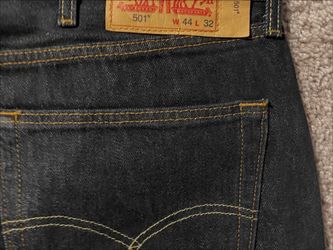 Levi’s 501’s Charcoal