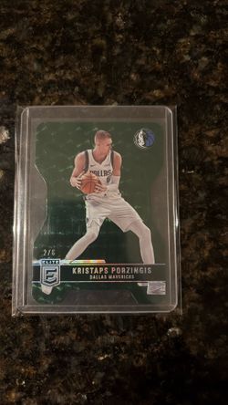 Kristaps Porzingis Elite /6