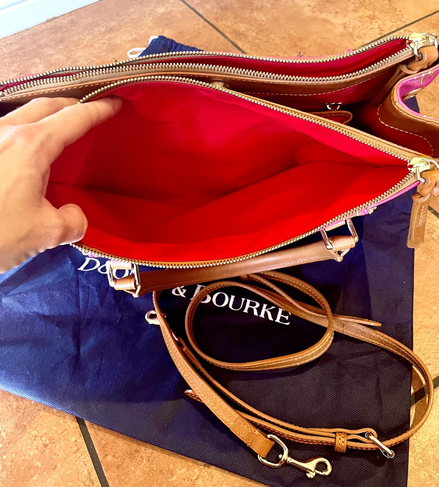 Dooney & Bourke Rainbow Purse for Sale in Las Vegas, NV - OfferUp