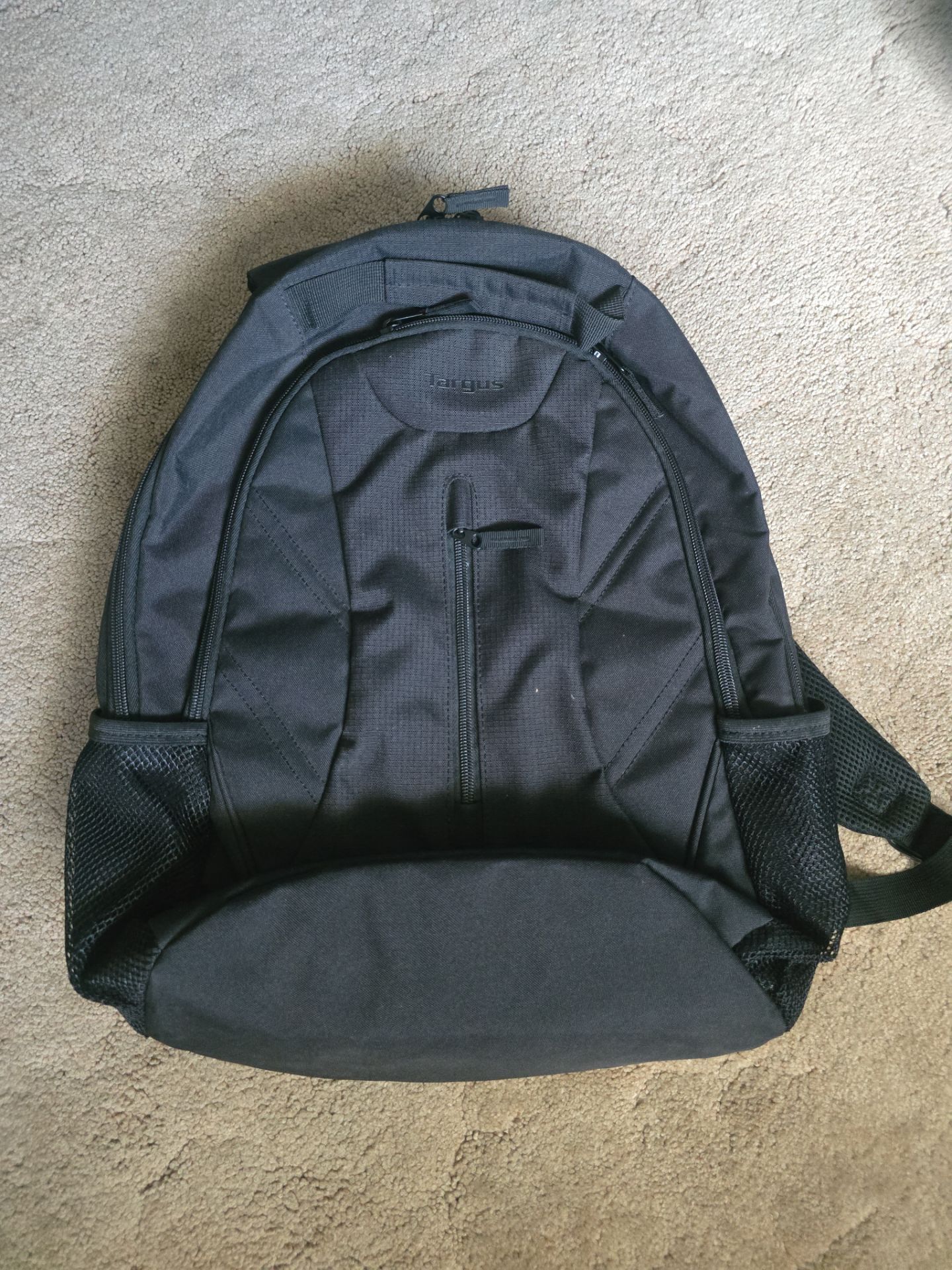 Targus Sport/School Backpack Laptop Bag Black Waterproof - Clean!