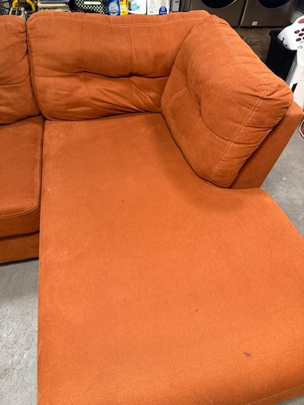 Couches Orange