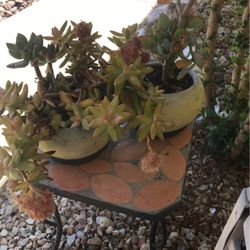 2 Mexico 🇲🇽 Clay Pots Plus Cast Iron Garden Table