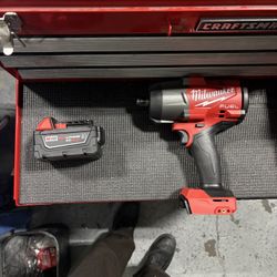 Milwaukee M18 1/2 impact wrench