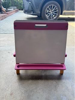 Art easel/ blackboard/chalkboard