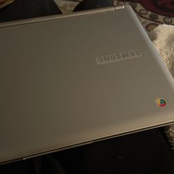 Samsung Notebook Model Xe303c12