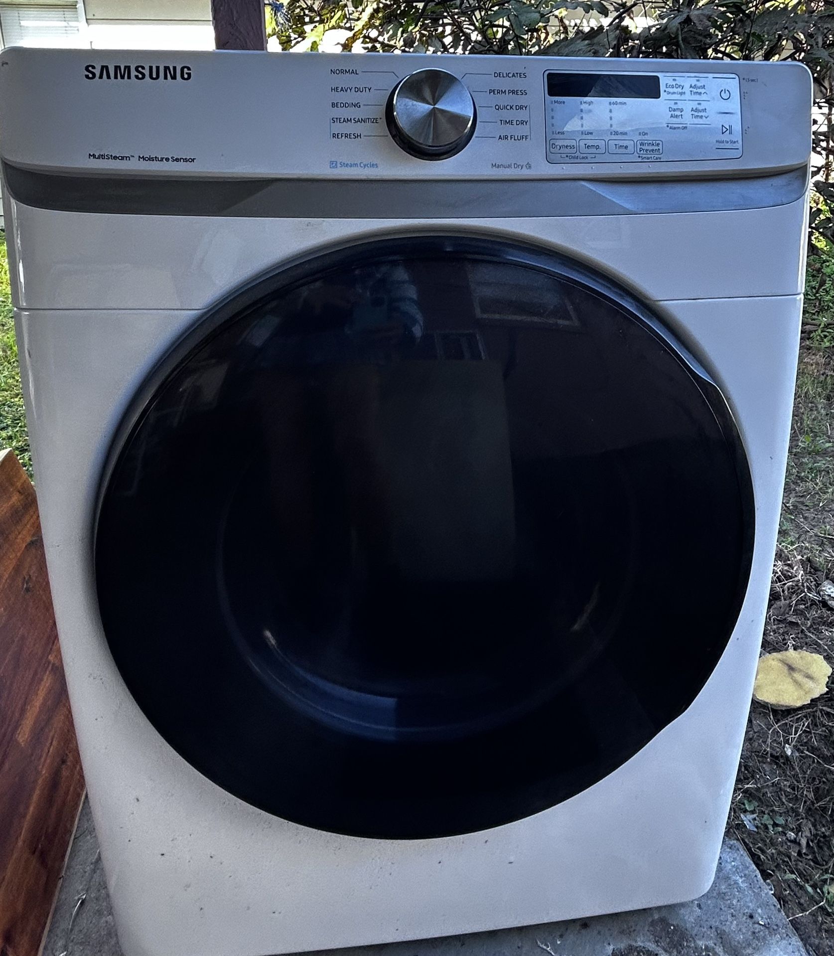 White Samsung Gas Dryer DVG45R6100W/A3 