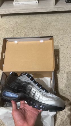 Air max 95 x palace silver size 10 men’s