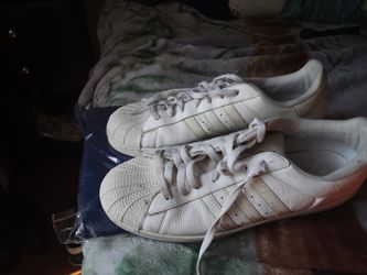 Adidas tennis shoes