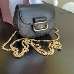"Coach Morgan Card Case on Chain - Signature Canvas
