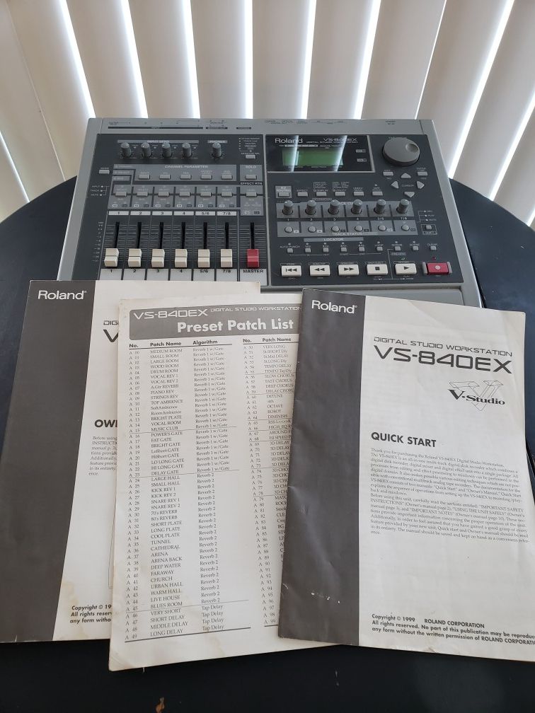 Roland vs-840ex digital workstation