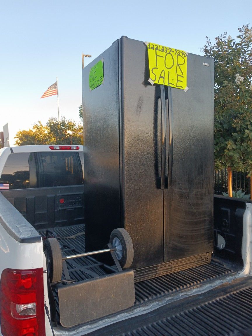 Kenmore Refrigerator 