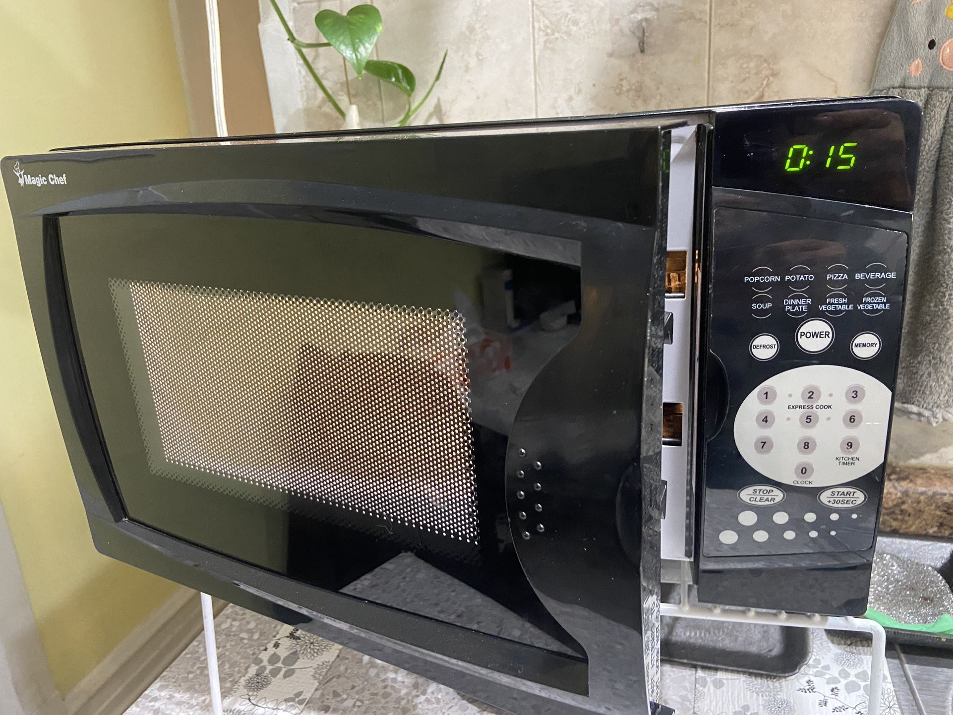 Magic Chef Black Microwave 