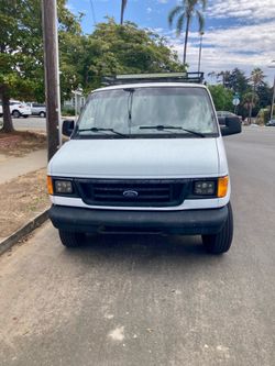 2004 Ford E 350 Super Duty Camper Van