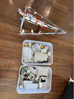 Imperial star destroyer ( it’s not genuine LEGO )