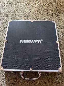 NEEWER X12 14" Teleprompter Kit with Remote & Case (DSLR / Mirrorless / iPad Compatible)