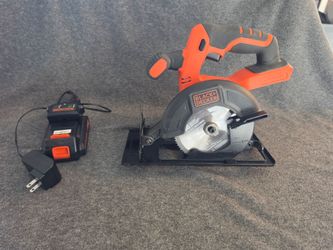 Black+Decker Cordless Circular Saw with 80 tooth Skill blade and Battery and Charger