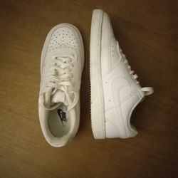 nike airforces 1's. womens size 7. 