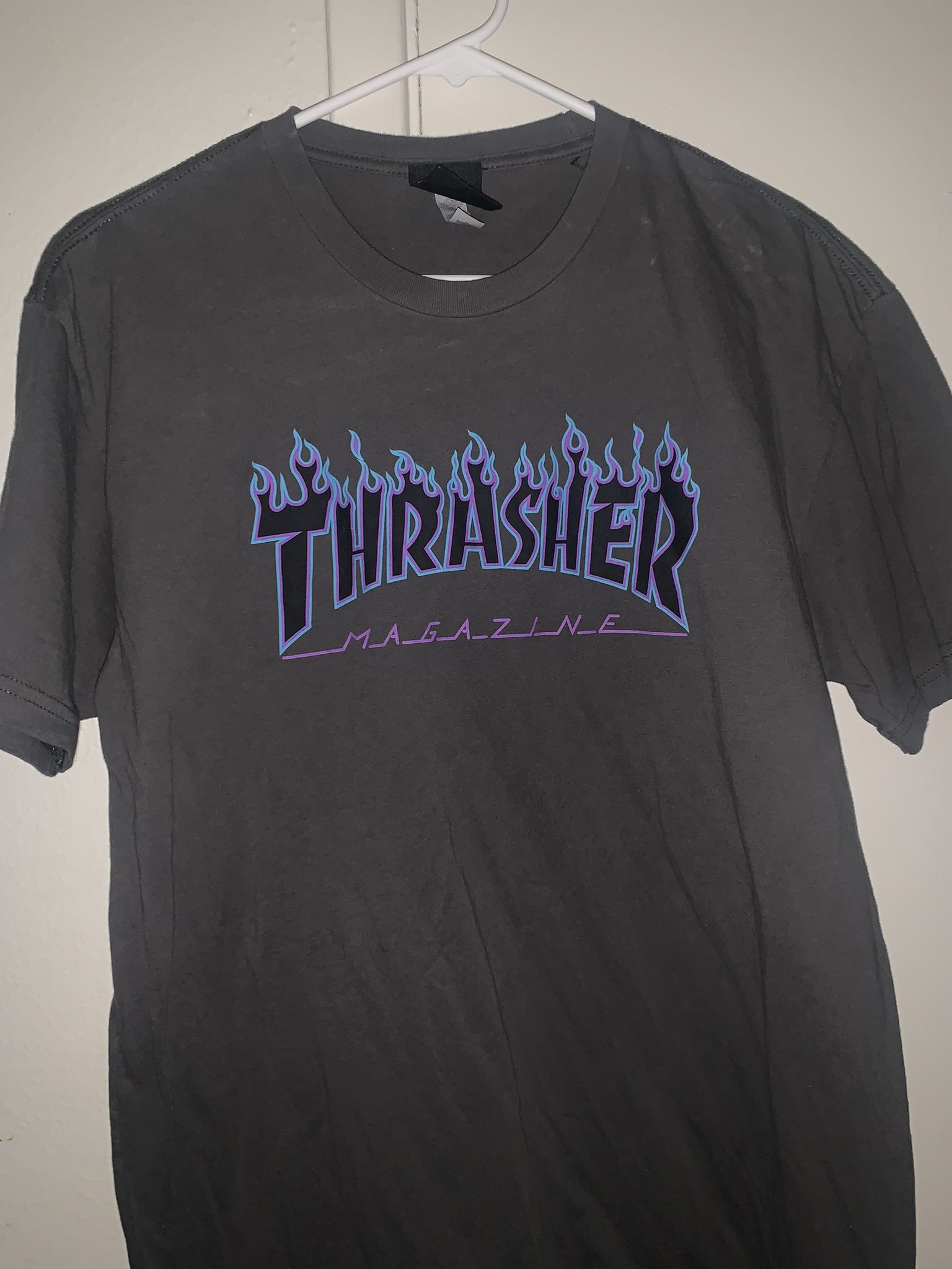 Brand New Thrasher Tee Shirt Skate Grey And Blue Flames