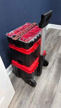 Craftsman rolling tool box