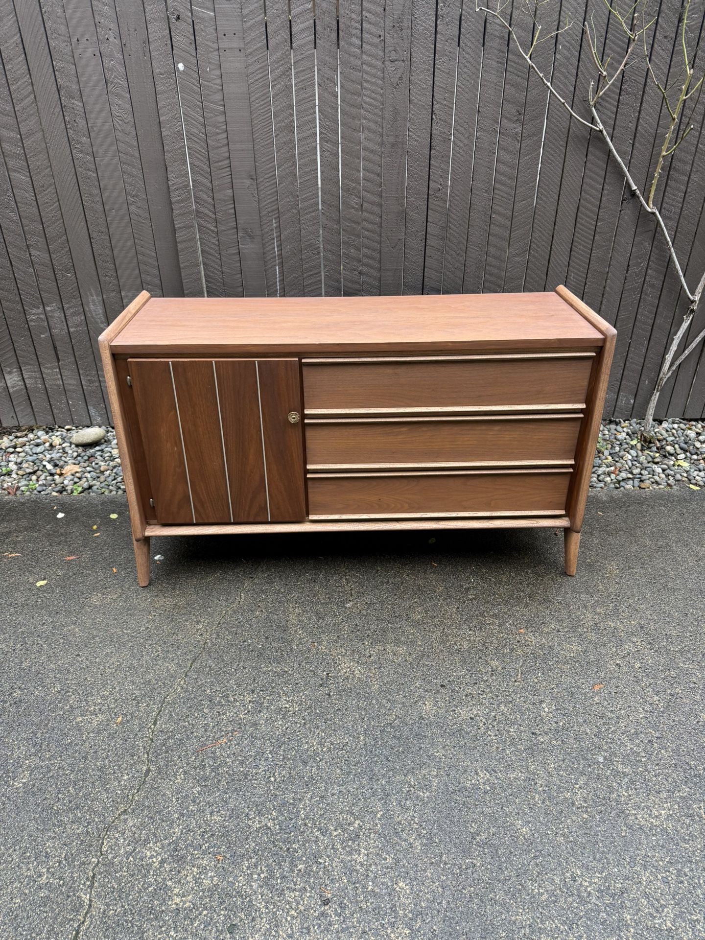 Beautiful Mcm Dresser